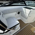 Sea Ray 210 SPX Outboard 2023 - Image 16
