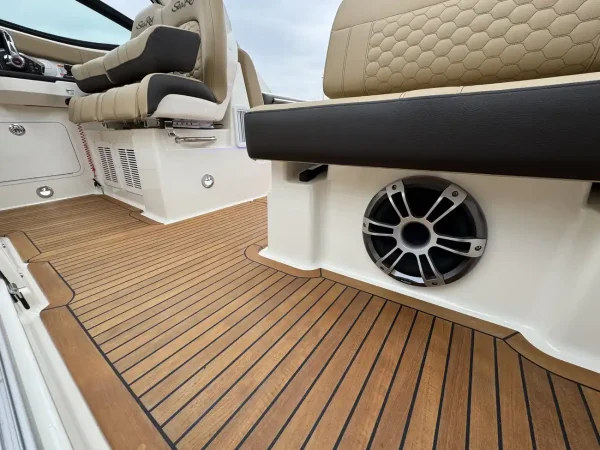 Sea Ray 320 DA 2024 - Image 30