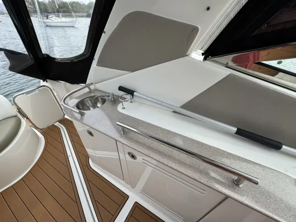 Sea Ray 335 Sundancer 2007 - Image 39