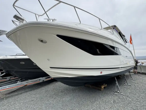 Sea Ray 320 DA 2024 - Image 22