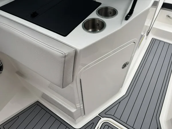 Sea Ray SPX 210 2023 - Image 16