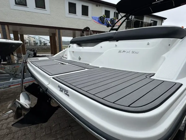 Sea Ray SPX 210 2023 - Image 4