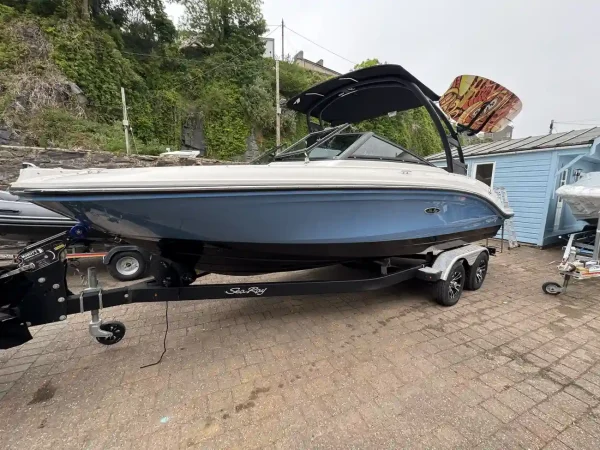 Sea Ray SPX 210 2023 - Image 9