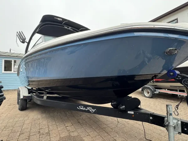 Sea Ray SPX 210 2023 - Image 3