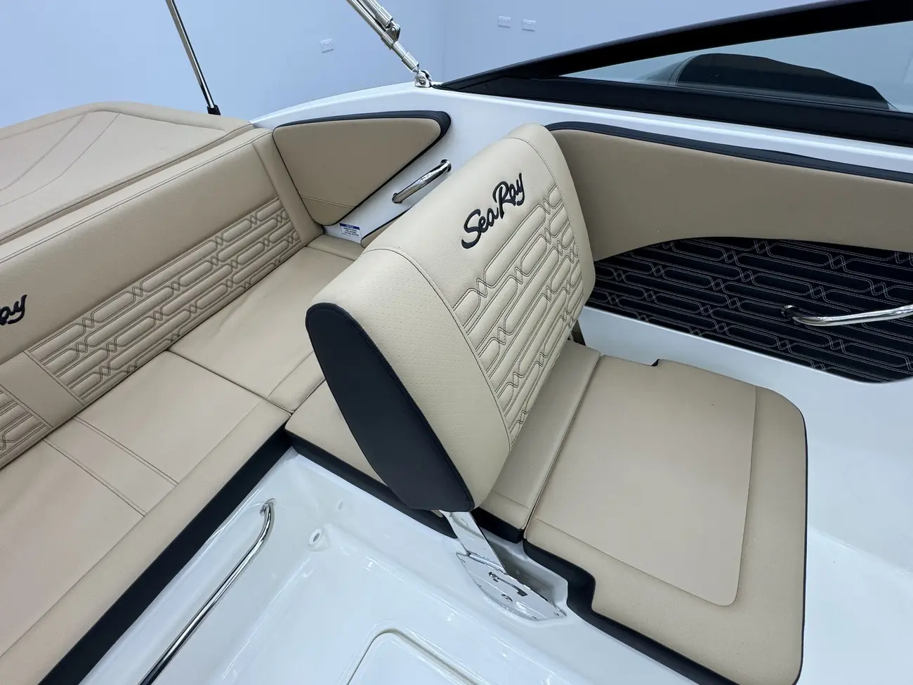 Sea Ray SPX 190 2024 - Image 13