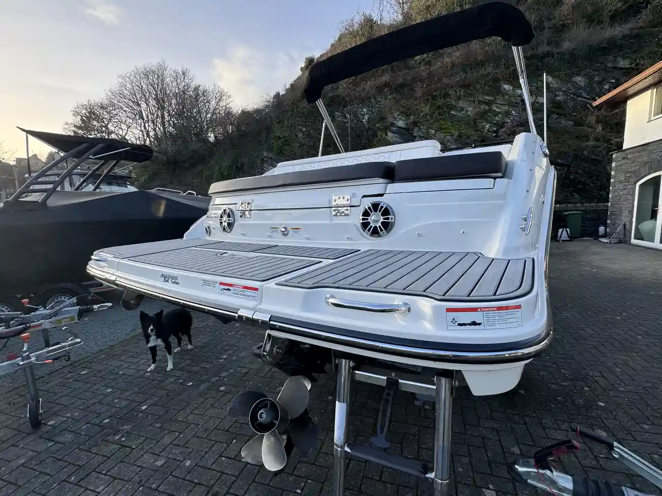 Sea Ray Sun Sport 250 2019 - Image 11