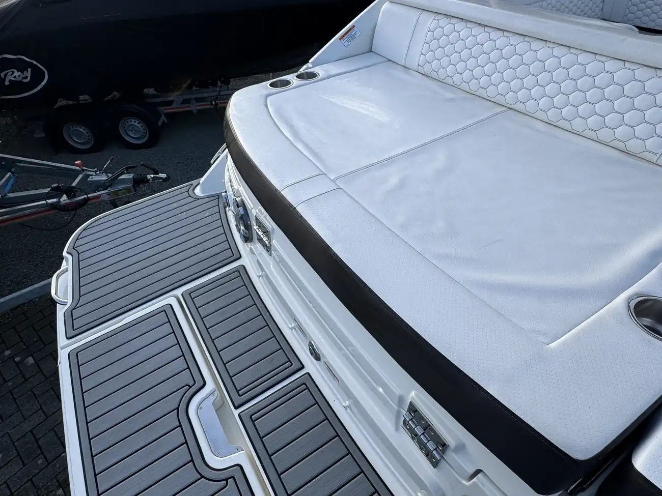 Sea Ray Sun Sport 250 2019 - Image 19