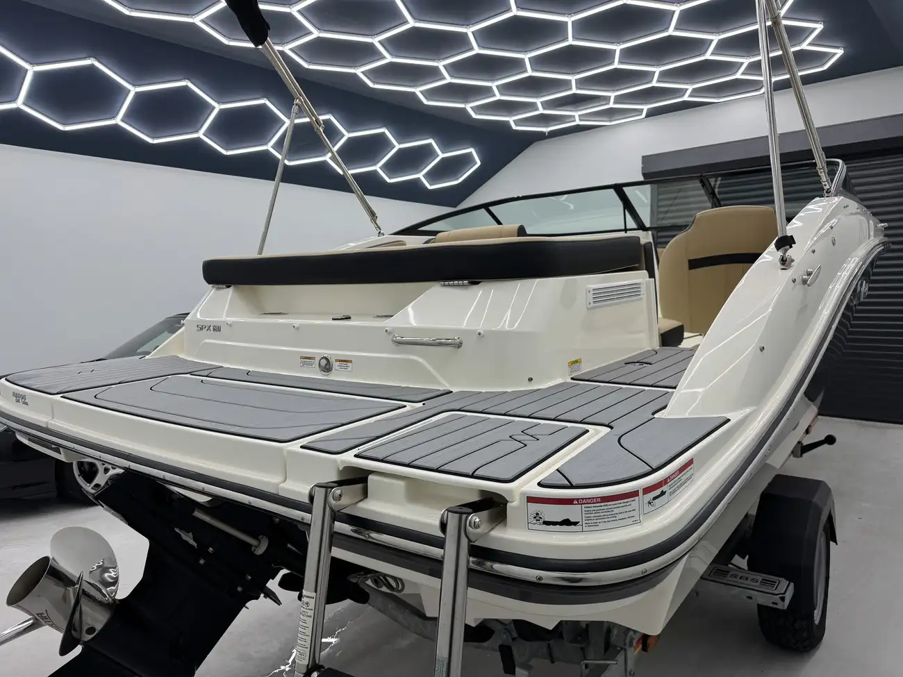 Sea Ray SPX 190 2024 - Image 9