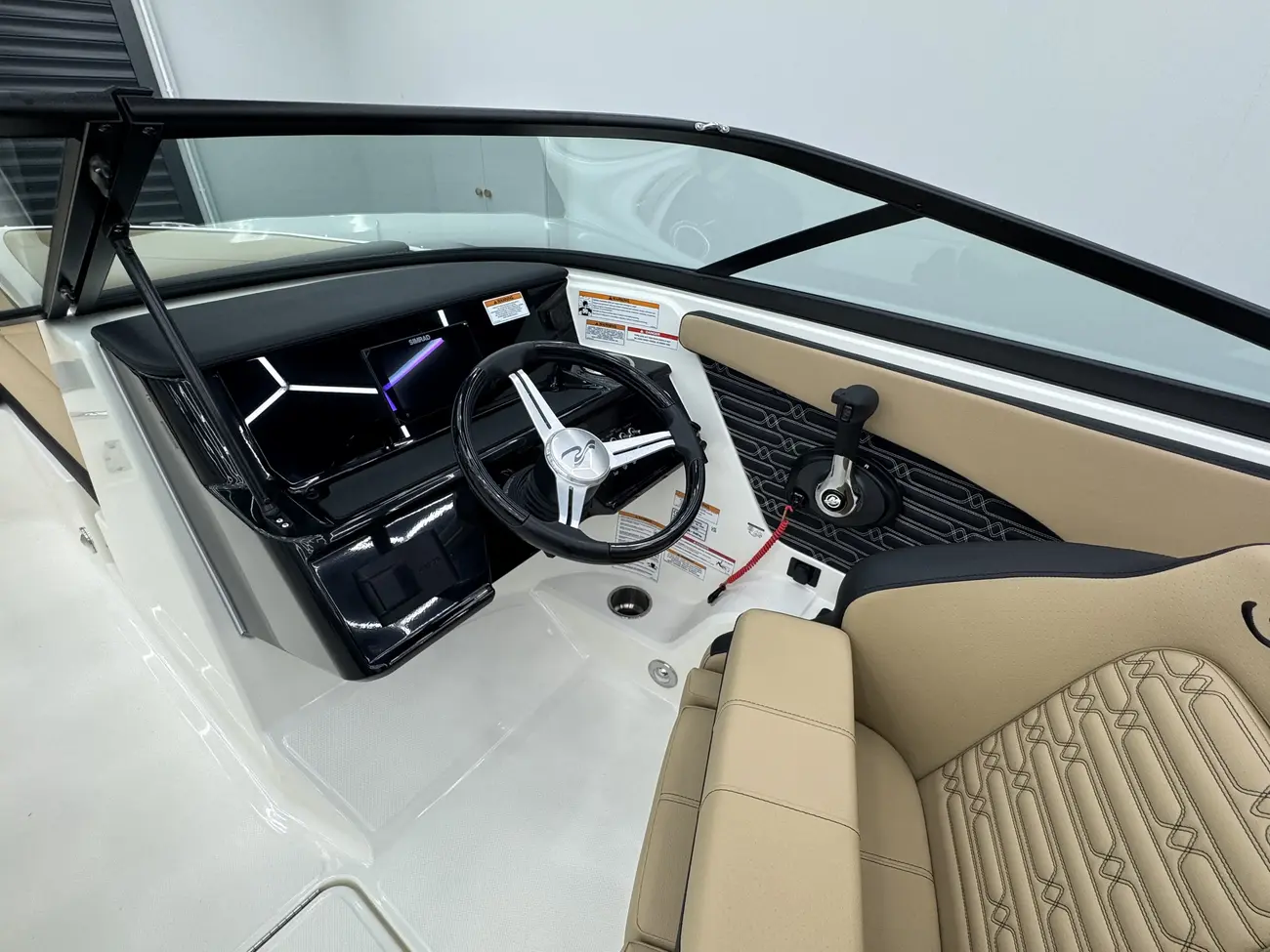Sea Ray SPX 190 2024 - Image 18