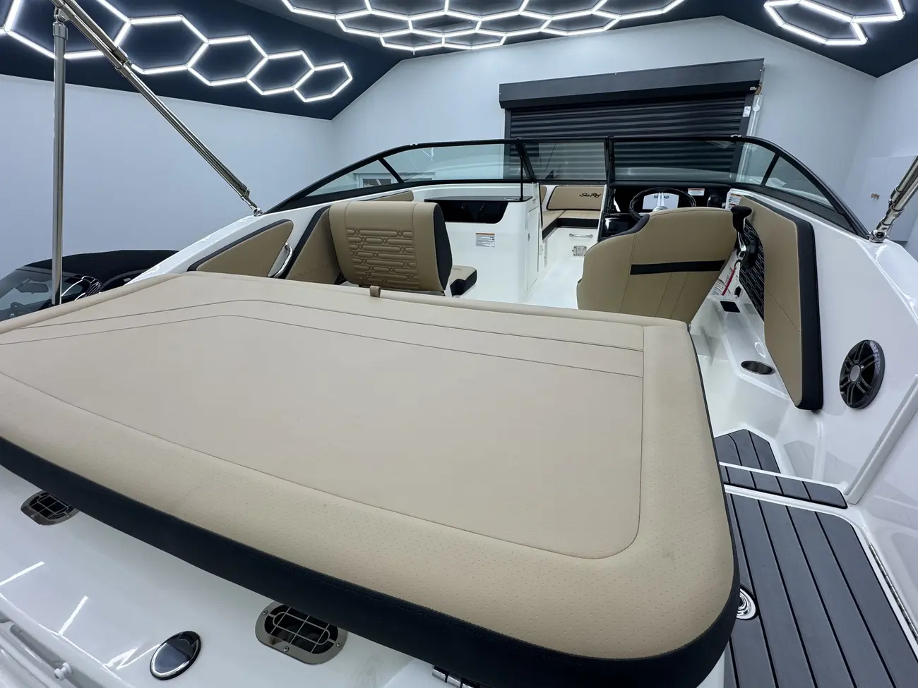 Sea Ray SPX 190 2024 - Image 14