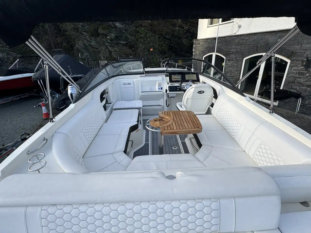 Sea Ray Sun Sport 250 2019 - Image 24