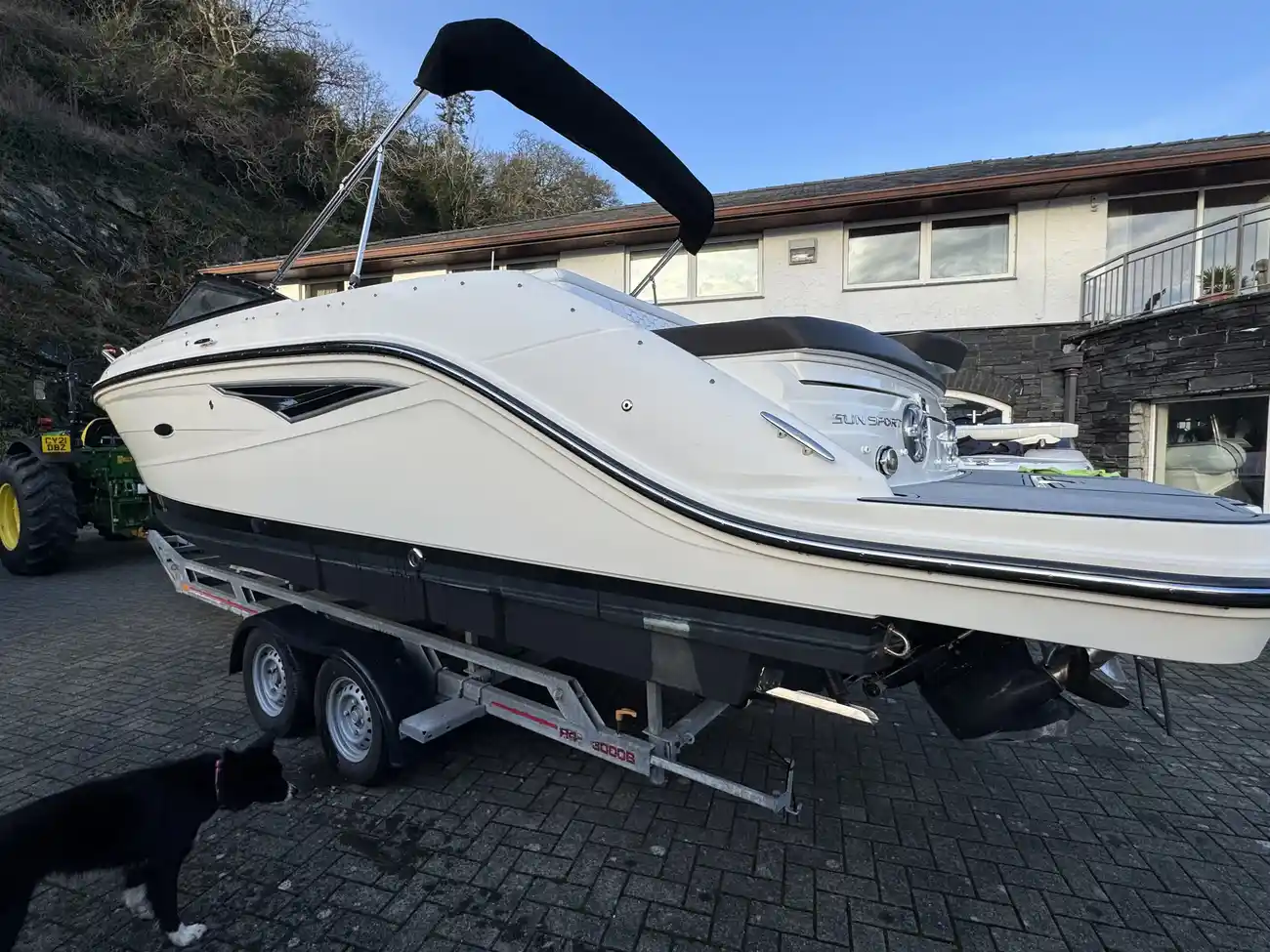 Sea Ray Sun Sport 250 2019 - Image 14