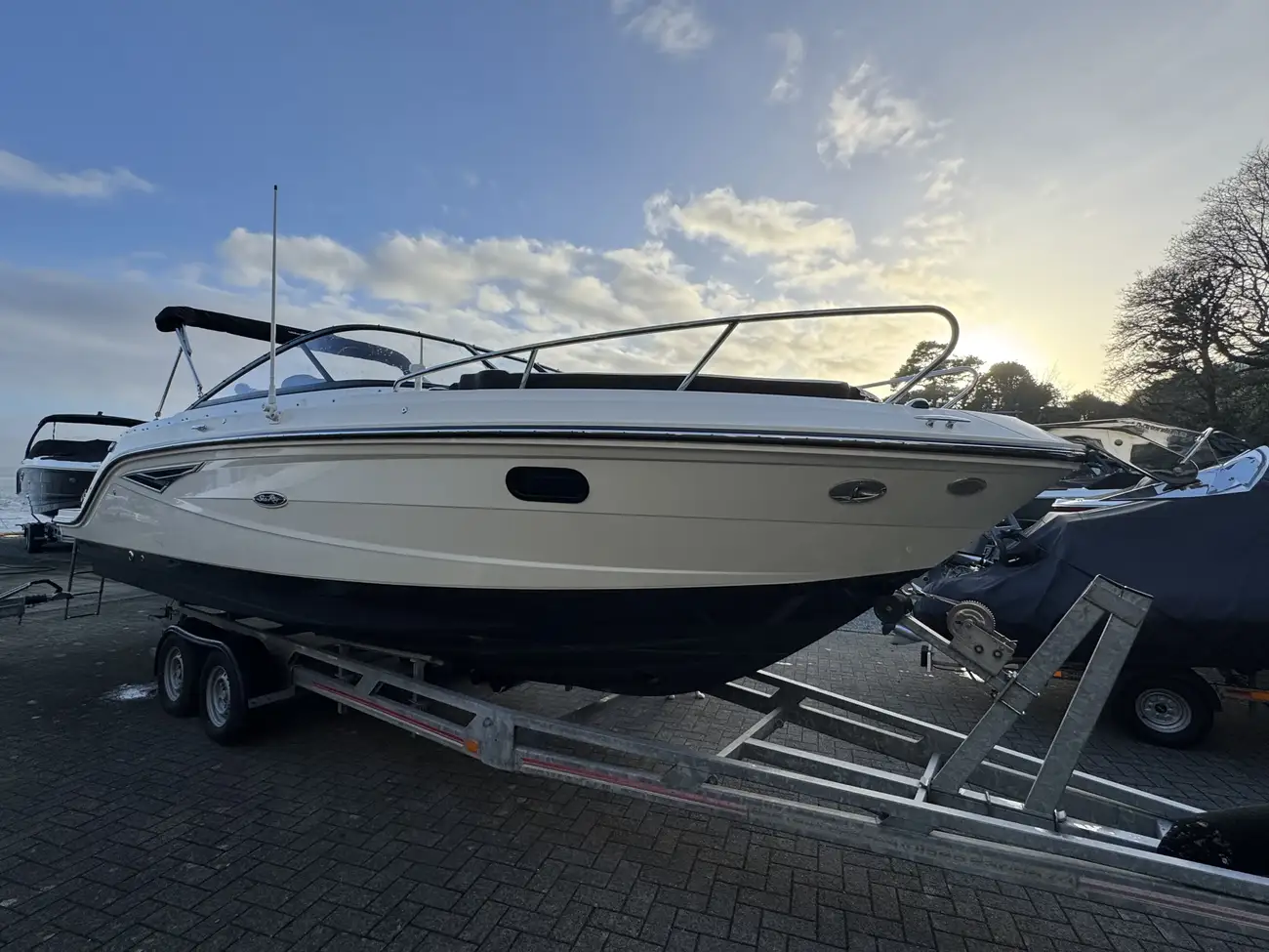 Sea Ray Sun Sport 250 2019 - Image 6