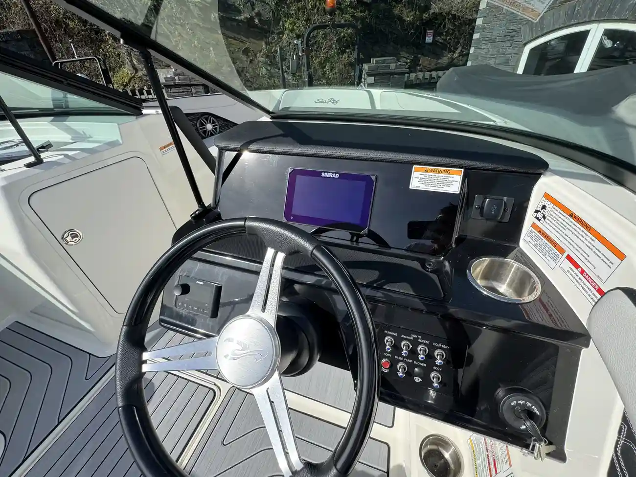 Sea Ray SPX 210 2024 - Image 13