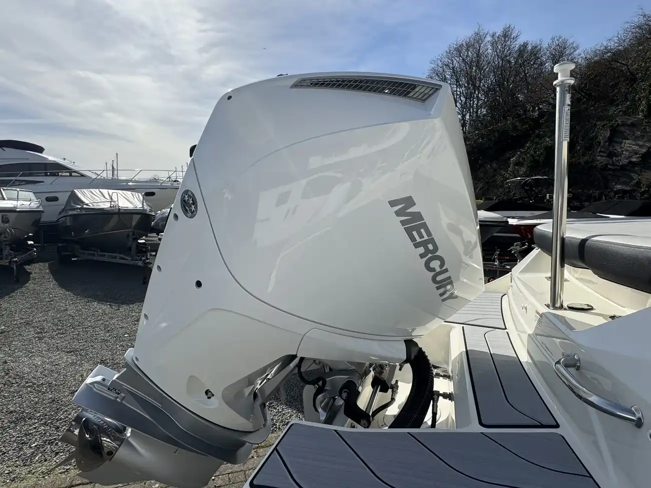 Sea Ray SPX 210 2024 - Image 5