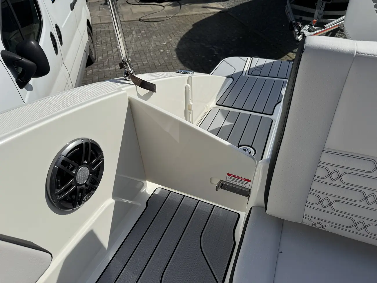 Sea Ray SPX 210 2024 - Image 18