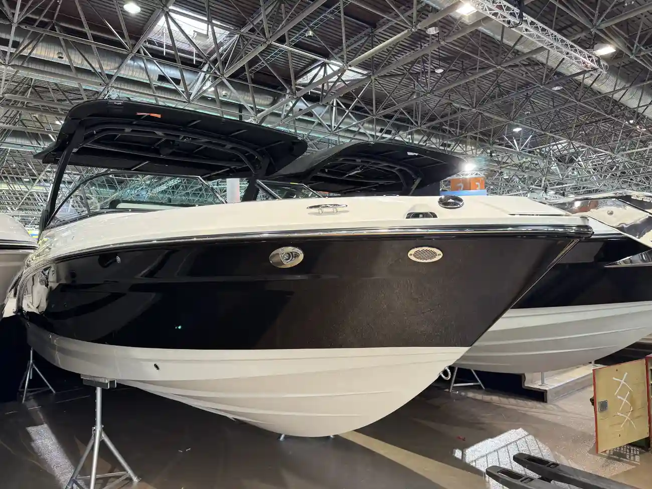Sea Ray SLX 280 2027 - Image 3