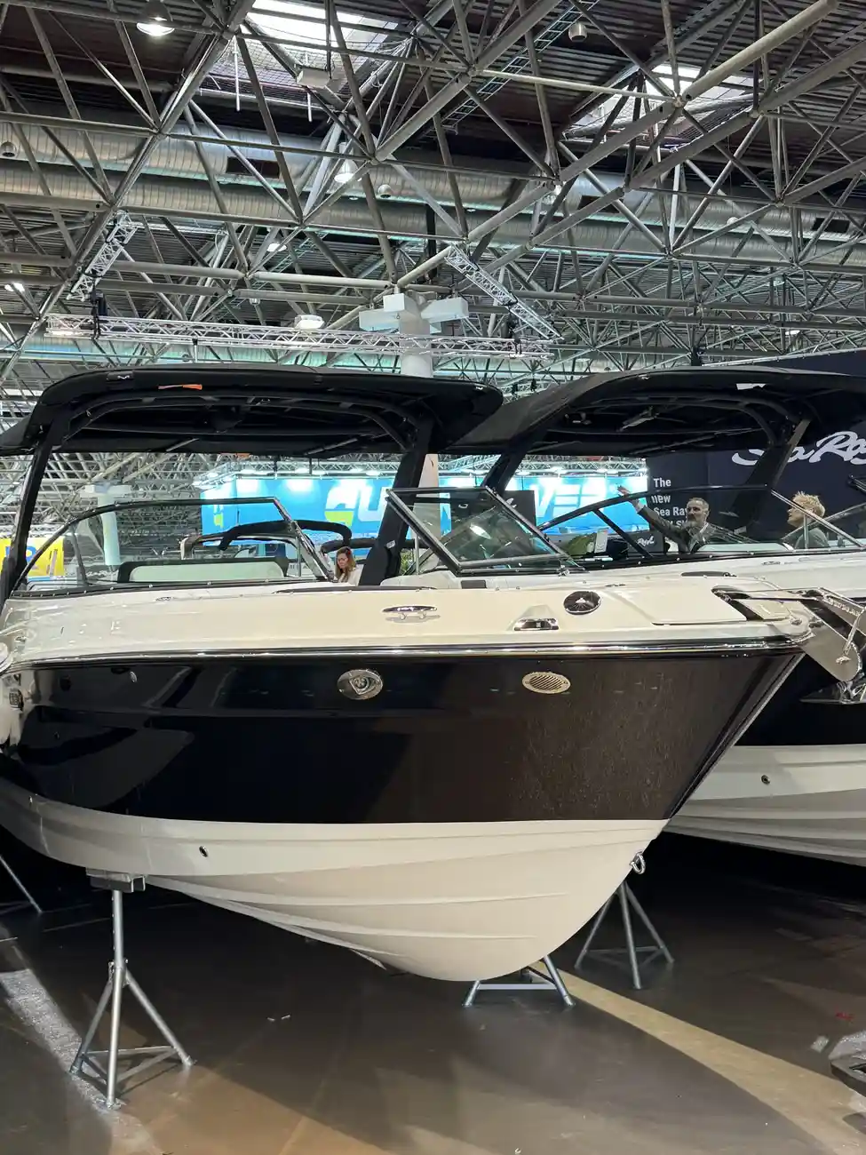 Sea Ray SLX 280 2027 - Image 2