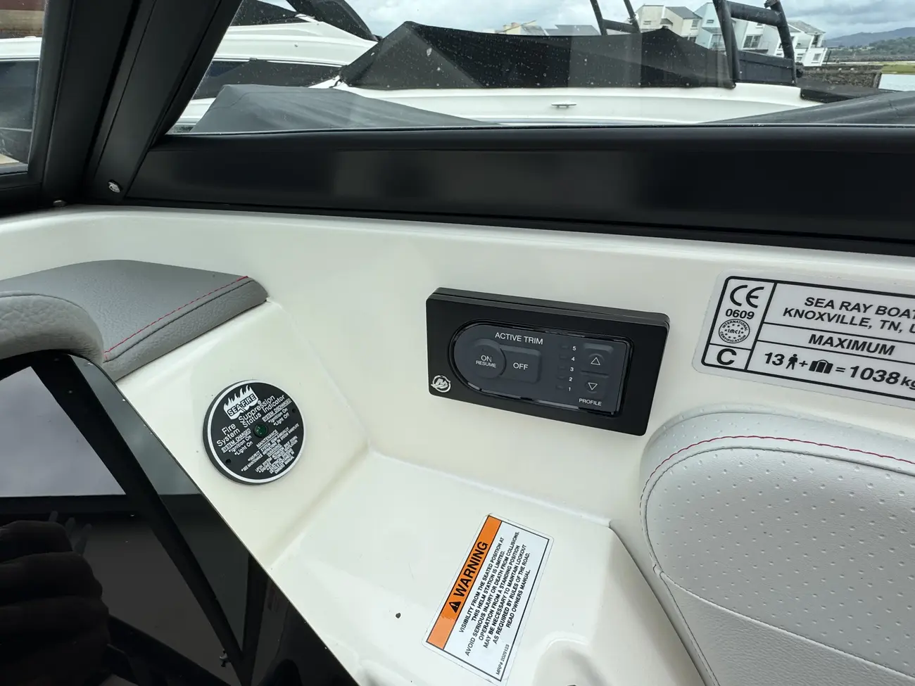 Sea Ray SPX 230 2022 - Image 13