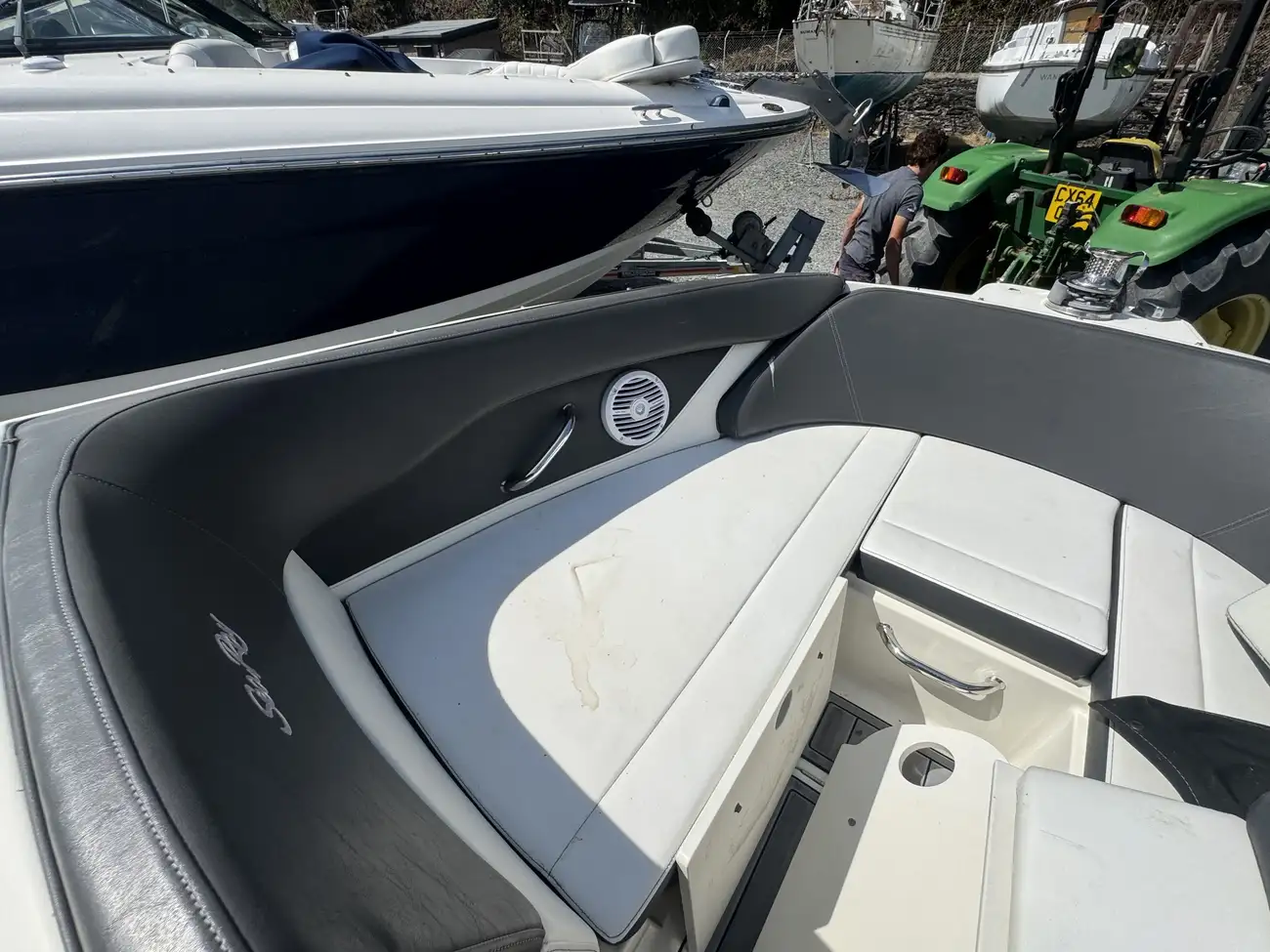 Sea Ray SPX 230 2017 - Image 12