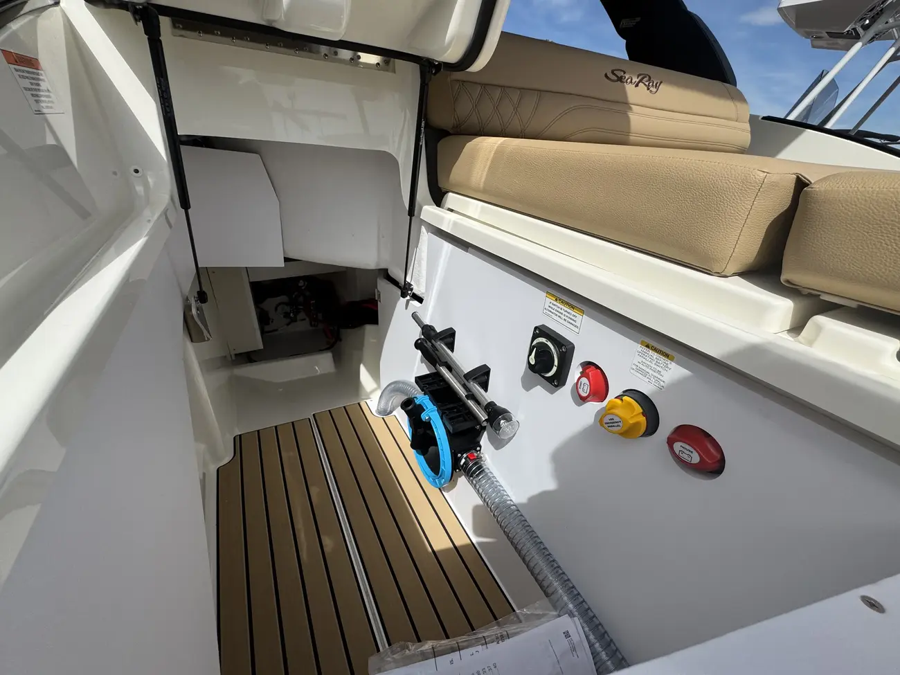 Sea Ray 260 SLX-OB 2027 - Image 23