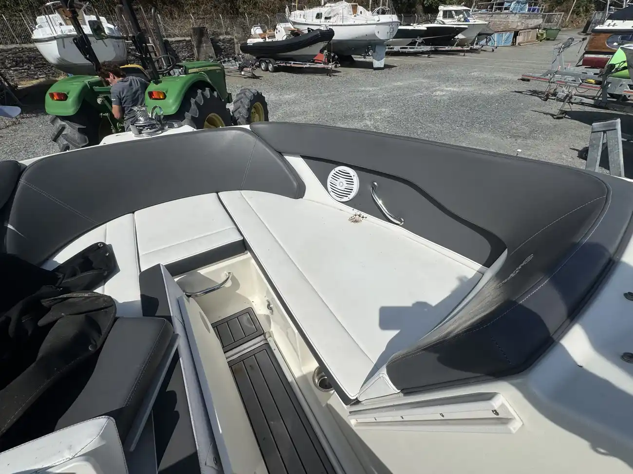 Sea Ray SPX 230 2017 - Image 11