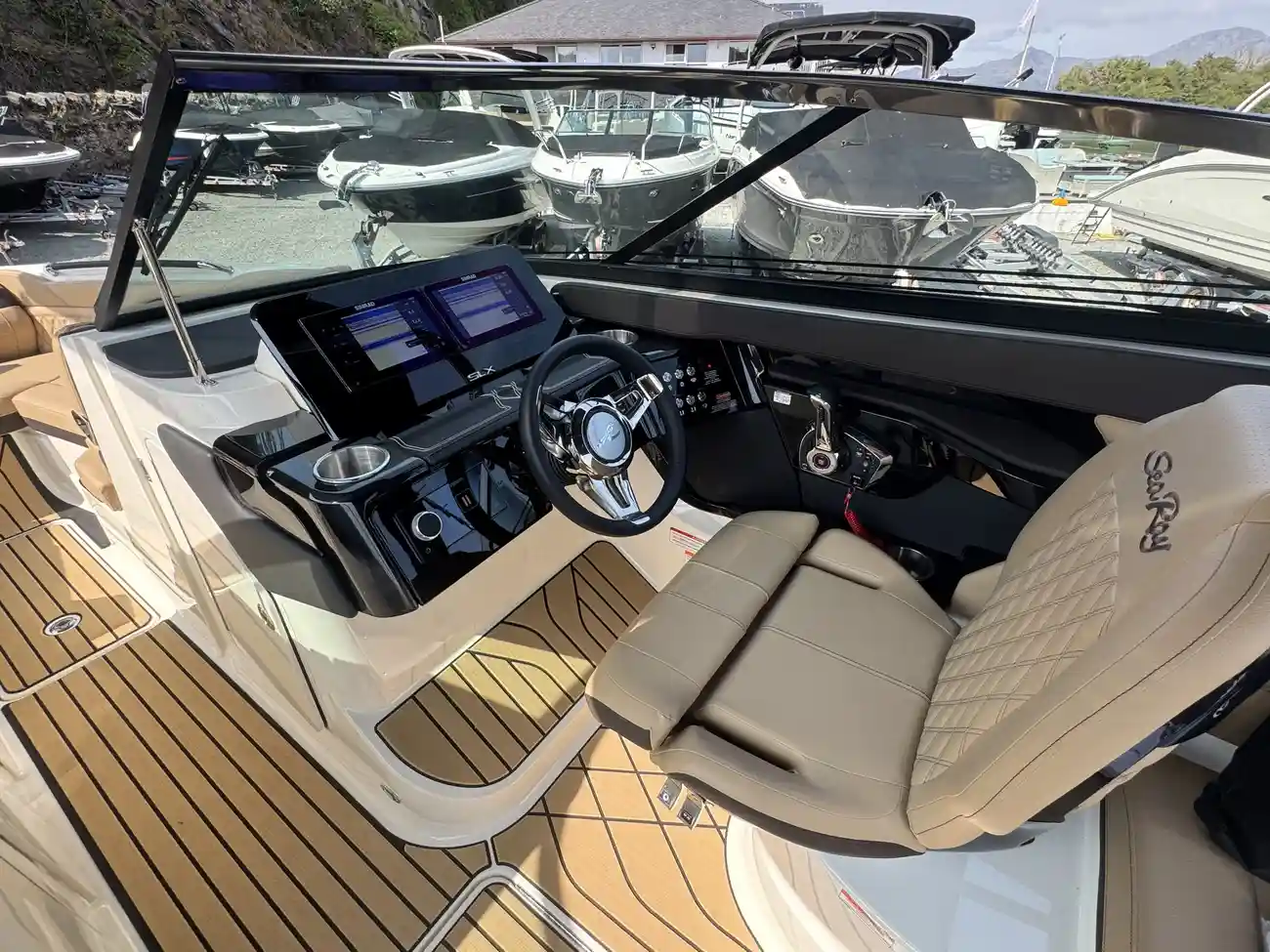 Sea Ray 260 SLX-OB 2027 - Image 16