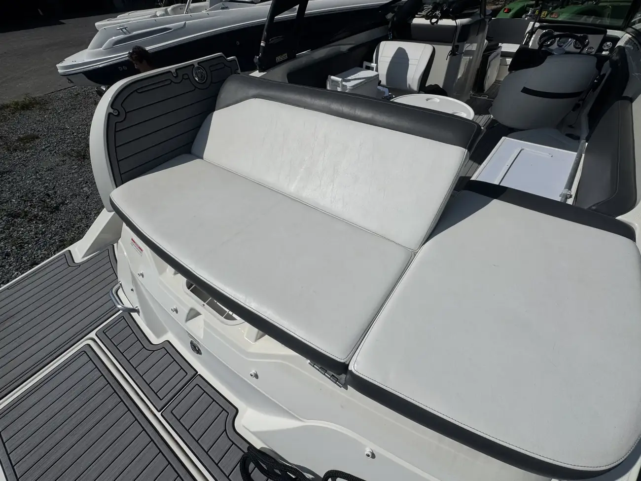 Sea Ray SPX 230 2017 - Image 7