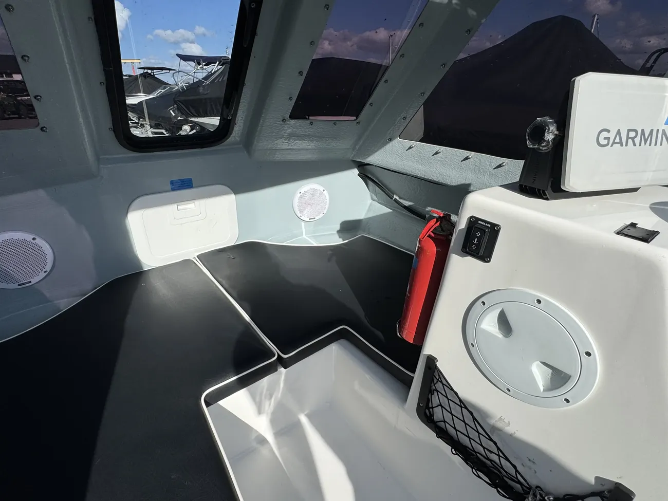 Endeavour 500 Fast Fisher 2929 - Image 10